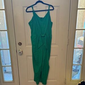 Simply Vera Vera Wang Vibrant Green jumpsuit